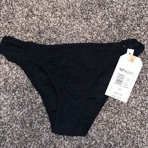 NWT ROXY crochet bikini bottoms